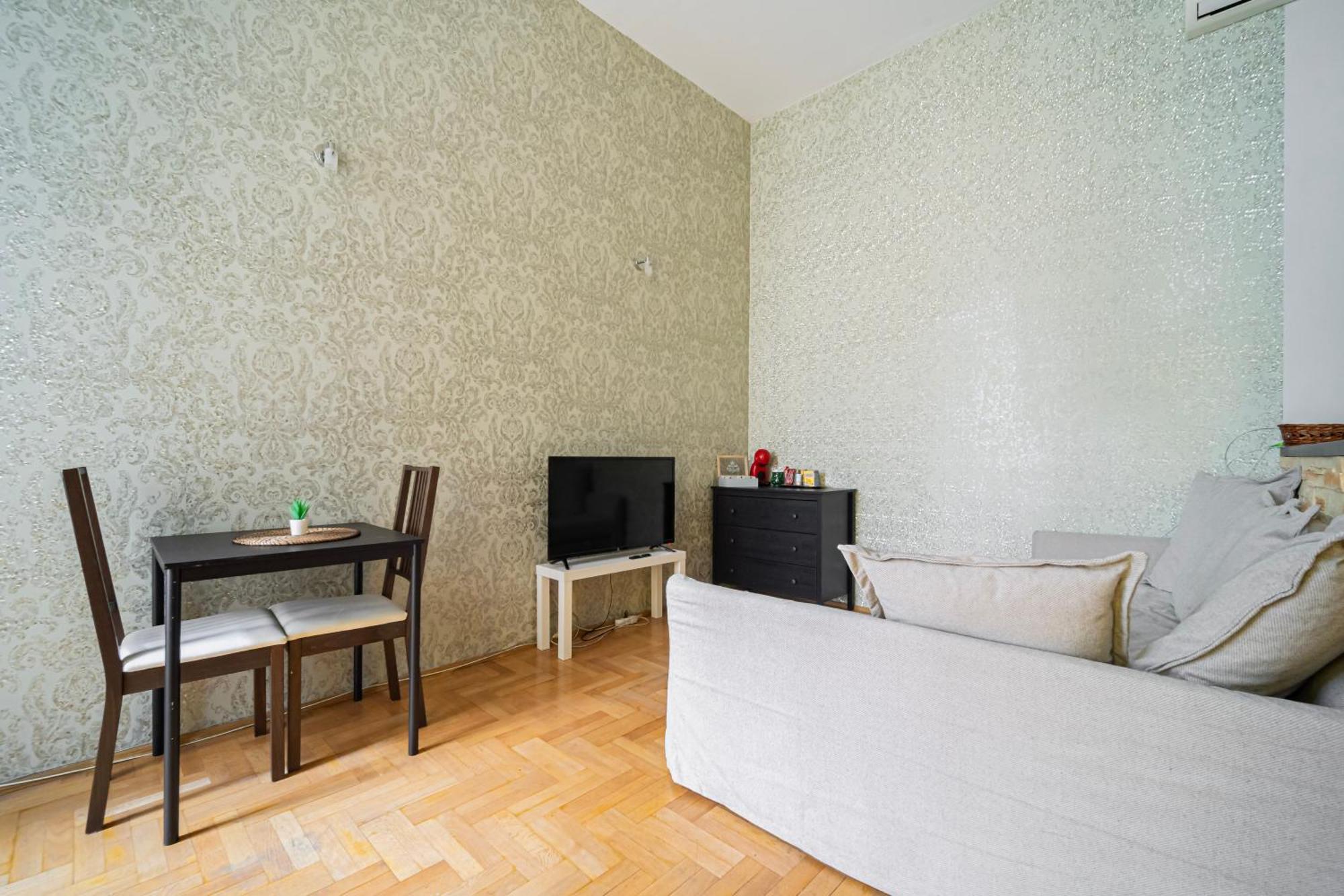 Andrassy Chic Apartment — Fotók 2